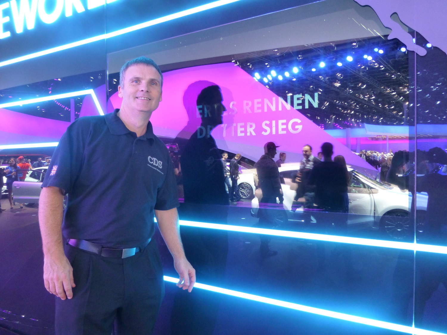 Volkswagen WOWS Visitors with Translucent Displays