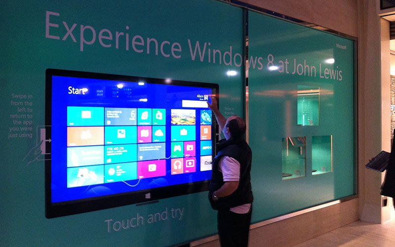 displax in shop windows