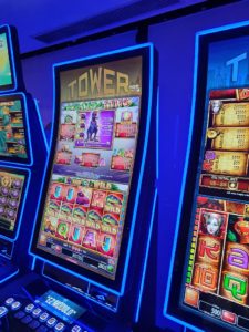 CDS curved and halo displays